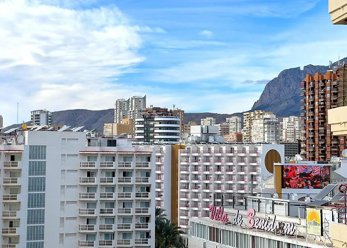 Apartman Coblanca 3 *